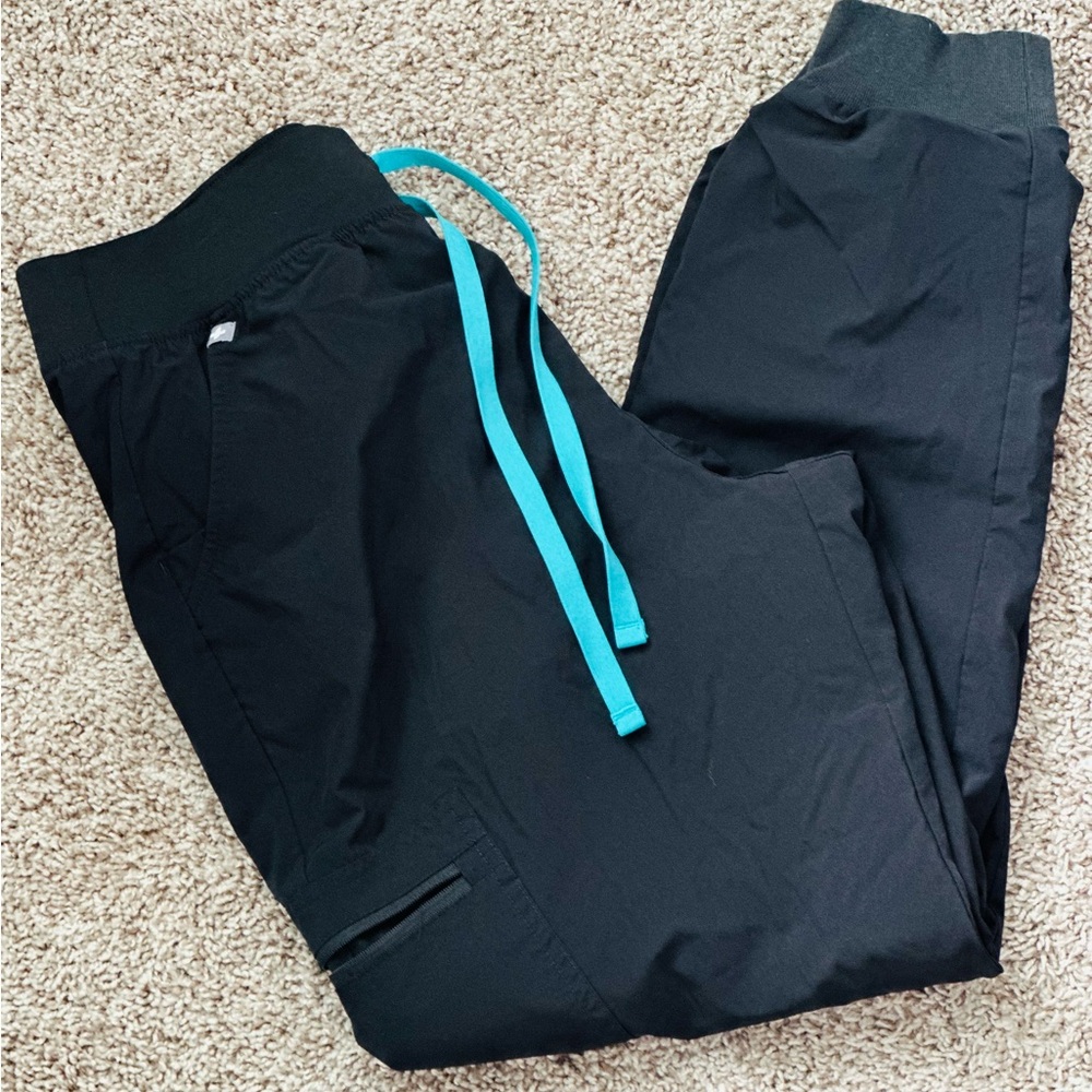 FIGS Black Joggers- Medium- EUC